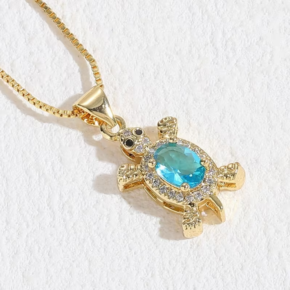 OEM Custom Jewelry Ocean Series Niedliche Kristall-Zirkon-Schildkröten-Halskette, verkupferte Meeresschildkröten-Anhänger-Gliederkette, Party-Frauen