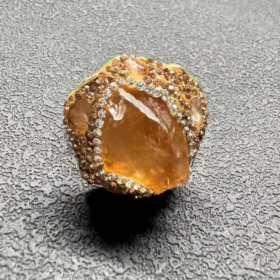OEM Custom Jewelry Großhandel Verstellbare Kristalle Ring Heilende Rohsteine Umweltfreundliche natürliche mehrfarbige Citrin-Moderinge