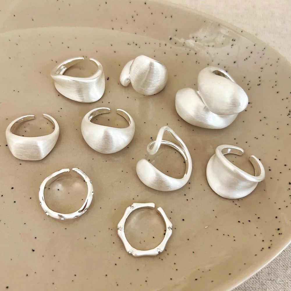 Lieferant f&uuml;r kundenspezifischen 925-Silberschmuck Geometrische Mobius-Zeigefingerring-&Ouml;ffnung, vers
